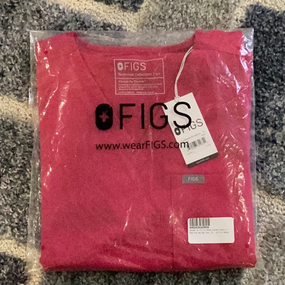 Brand New Figs uniform top and bottoms